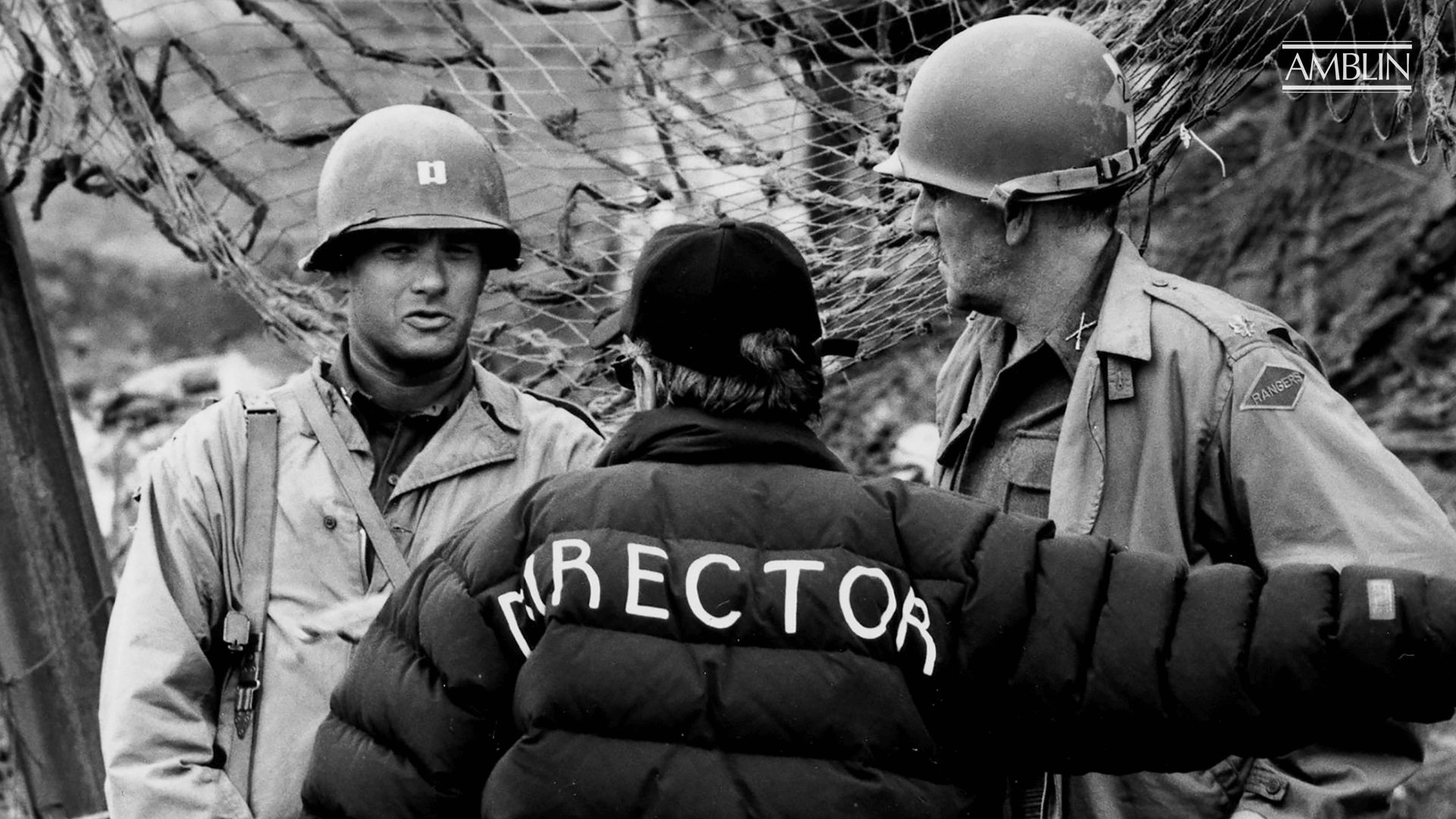 Steven Spielberge with Tom Hank on the set of Saving Private ryan